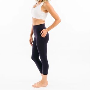 ZYIA Navy Pocket Brilliant Hi-Rise Legging 7/8  24”   Sz 6-8